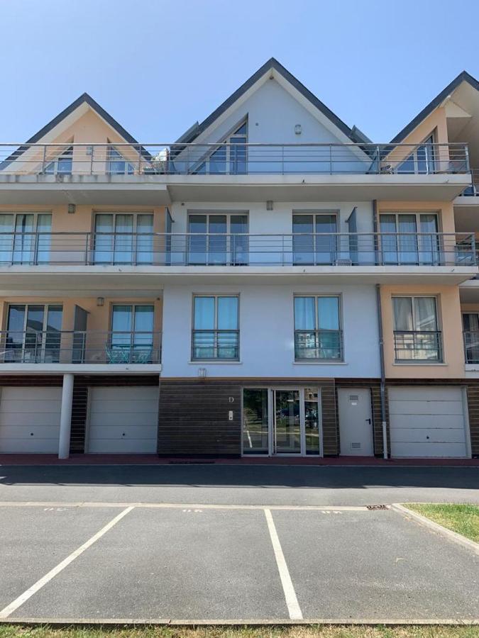 Blue Bay Studio Terrasse Довиль Экстерьер фото