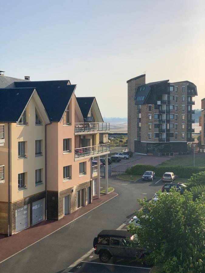 Blue Bay Studio Terrasse Довиль Экстерьер фото